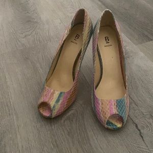 Multi colored faux snake print heels w/ matching clutch